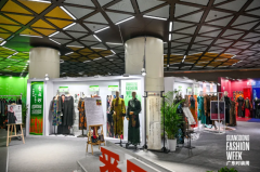 岭南衣春上新！广东喷鼻云纱服拆品牌展